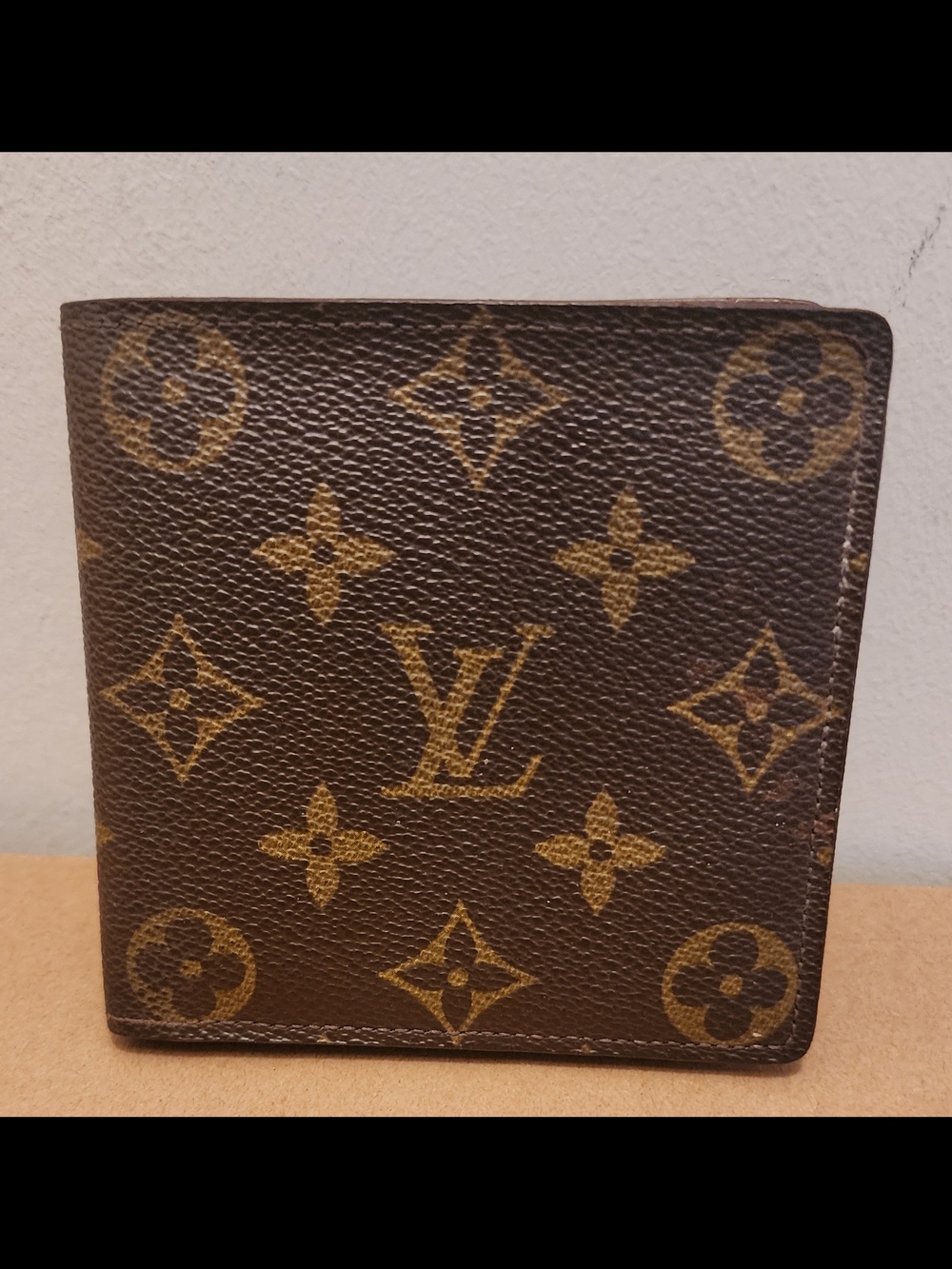 Louis Vuitton Monogram Canvas Mens Wallet - Brown & Gold